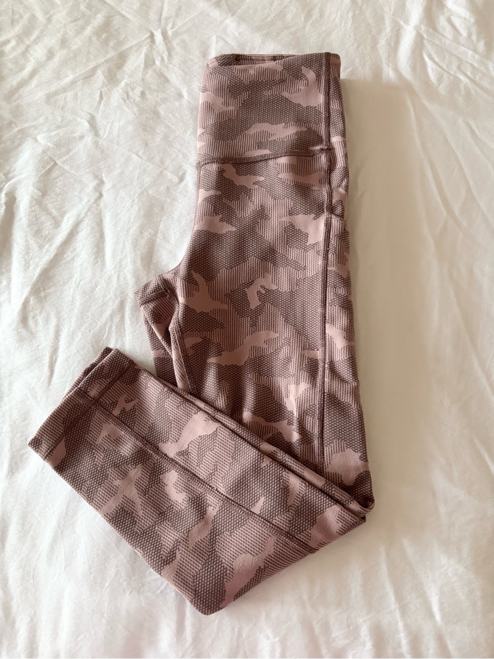 Athleta Pink Camo Capri Leggings, Size XS